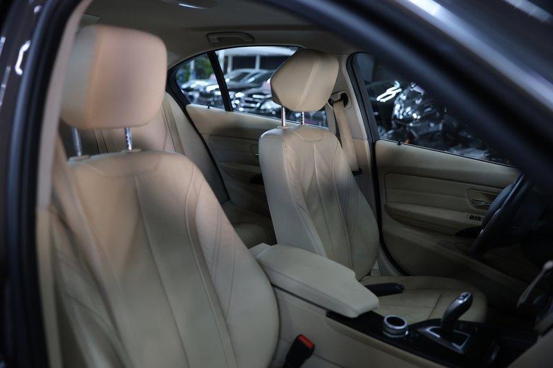 BMW Serie 3 2013, foto 15