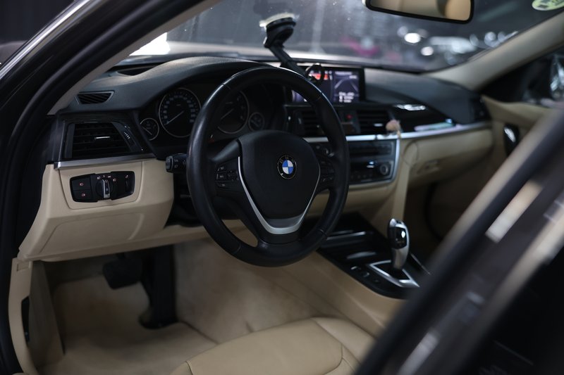 BMW Serie 3 2013, foto 18