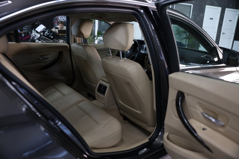 BMW Serie 3 2013, foto 19