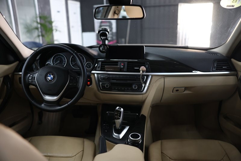 BMW Serie 3 2013, foto 20