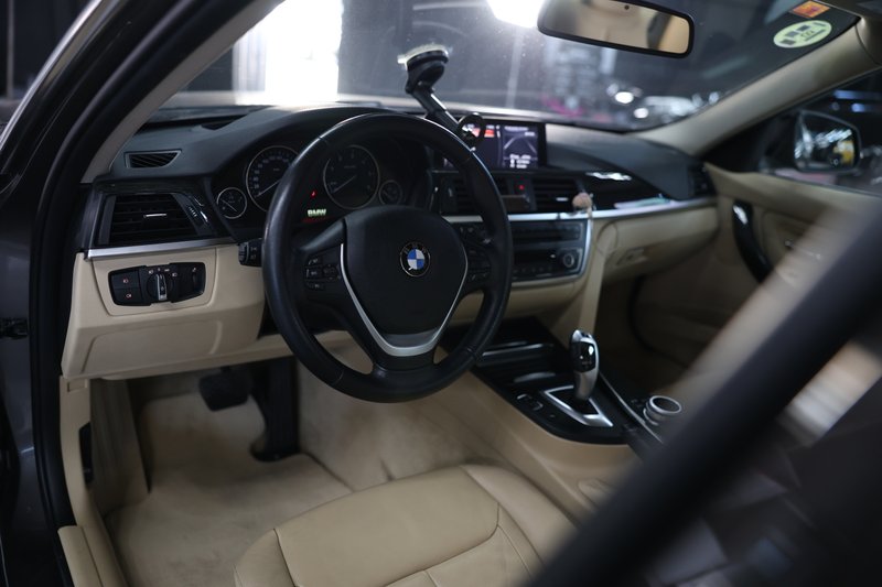 BMW Serie 3 2013, foto 23