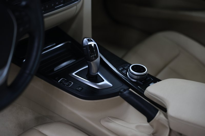 BMW Serie 3 2013, foto 28