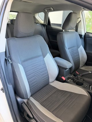 Toyota Auris 2015