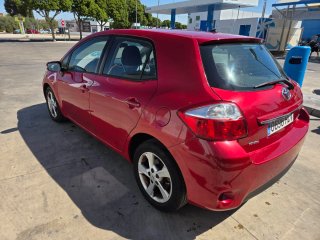 Toyota Auris 2011
