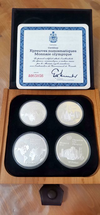 Olimpiadas Montreal 1976 Monedas. Estuches Plata.