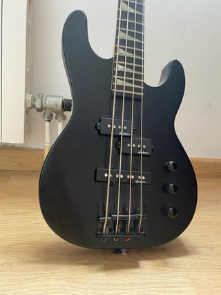 Bajo Jackson JS Series Concert Bass JS1X