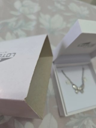 Conjunto Lotus Style Collar y Pendientes
