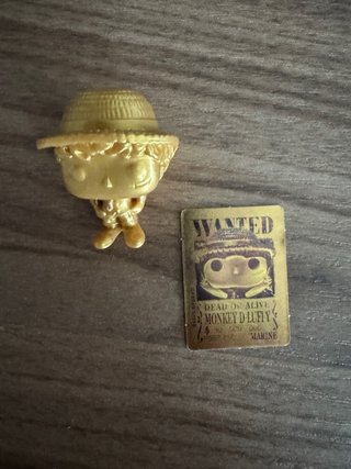 Kinder Joy One Piece Gold Luffy