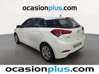 Hyundai i20 1.4 MPI Link Auto 74 kW (100 CV)