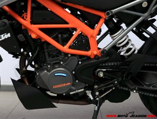 KTM 125 DUKE -APTA B Y A1-