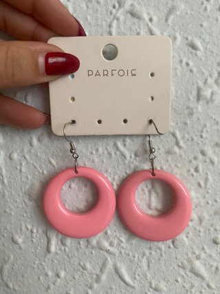 Pendientes de invitada rosas de Parfois