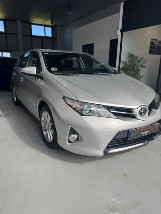 Toyota Auris 2013