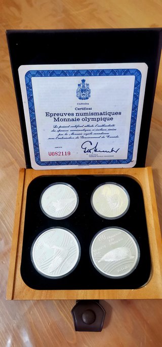 Monedas Olimpiadas Montreal 1976. Estuches Plata.