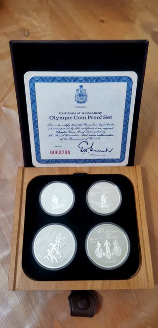 Monedas Olimpiadas Montreal 1976. Estuches Plata.