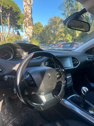 Peugeot 308 2016