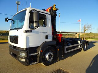 MAN TGM 18 280-CAMIONES GANCHO+GRUA