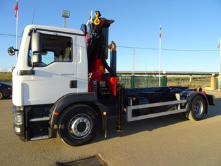 MAN TGM 18 280-CAMIONES GANCHO+GRUA