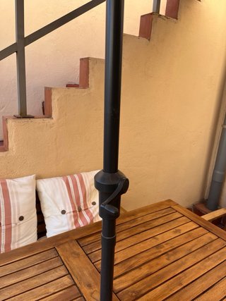 Mesa de Jardín de Madera con Parasol