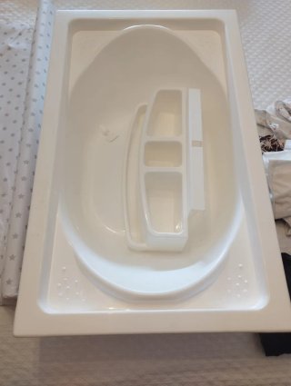 Bañera para bebé blanca y cambiador/colchoneta