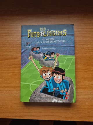 Els Futbolíssims: El misteri de la pluja de met...