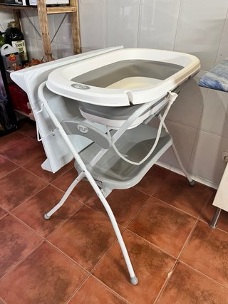 Bañera y Cambiador Plegable para Bebé