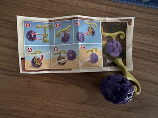 Kinder Joy One Piece Frutto Gom Gom