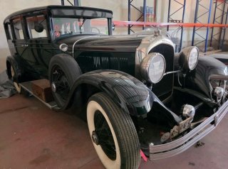 Chrysler series 80 Imperial Sedan  1928