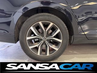 Volkswagen Passat 2021