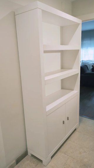 Estantería madera lacada 110x190, gran calidad
