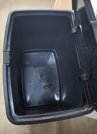 Cubo de Basura y Reciclaje