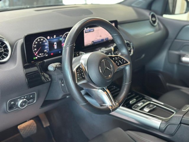 Mercedes-Benz B220 4 MATIC MICROHIBRIDO B220 4 MATIC MICROHIBRIDO