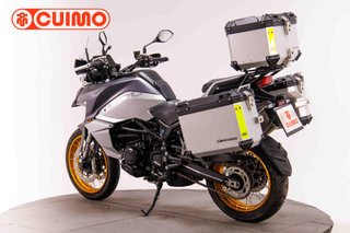 QJ MOTOR SRT 800 X