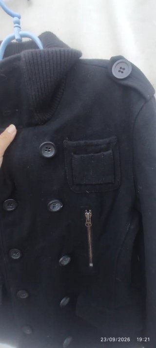 Abrigo negro XDYE