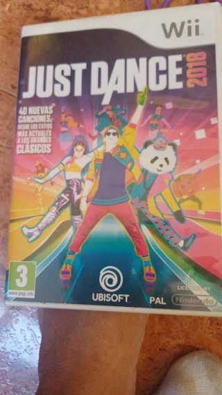 2juegos1volante2mandos completos de wii 60€