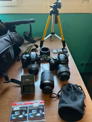 Pack 2 Cámaras Nikon D5600 y D3100 con Accesorios
