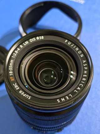 Fujifilm X-T1 con obiettivo Fujinon 18-55mm