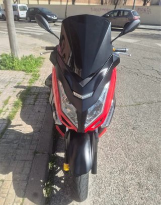 Scooter Roja y Negra