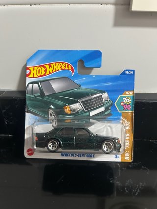 Hot Wheels Mercedes-Benz 500 E
