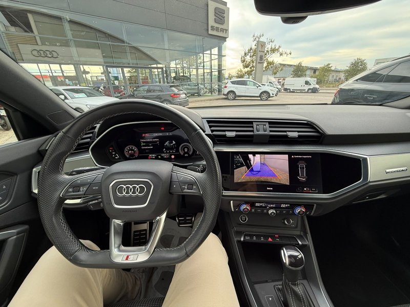 Audi Q3 2022, foto 10