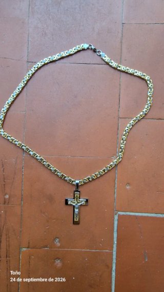 Cadena con Cruz