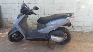 Moto Honda Dylan 125