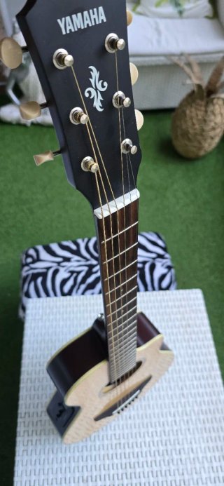 Yamaha APXT2 Guitarra Electroacústica