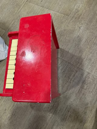 Piano Infantil Janod Rojo