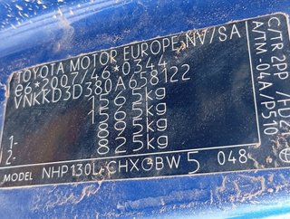 Toyota 456178 llanta yaris hybrid active