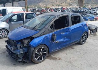 Toyota 456178 llanta yaris hybrid active