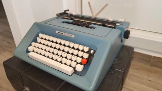 Máquina de escribir Olivetti Studio 46