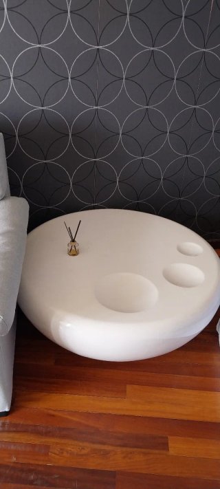 Mesa Redonda Blanca de Diseño