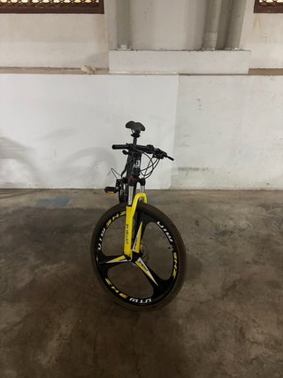 Bicicleta de Montaña Bangkok Negra y Amarilla