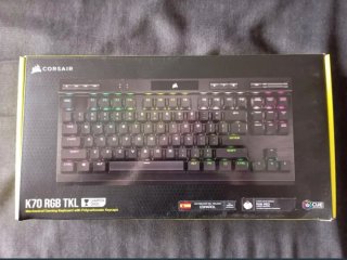 Teclado Corsair K70.