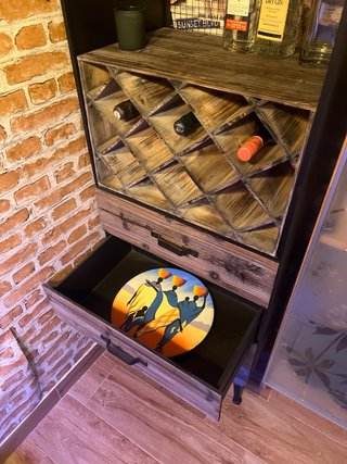 Mueble Botellero de Madera estilo industrial